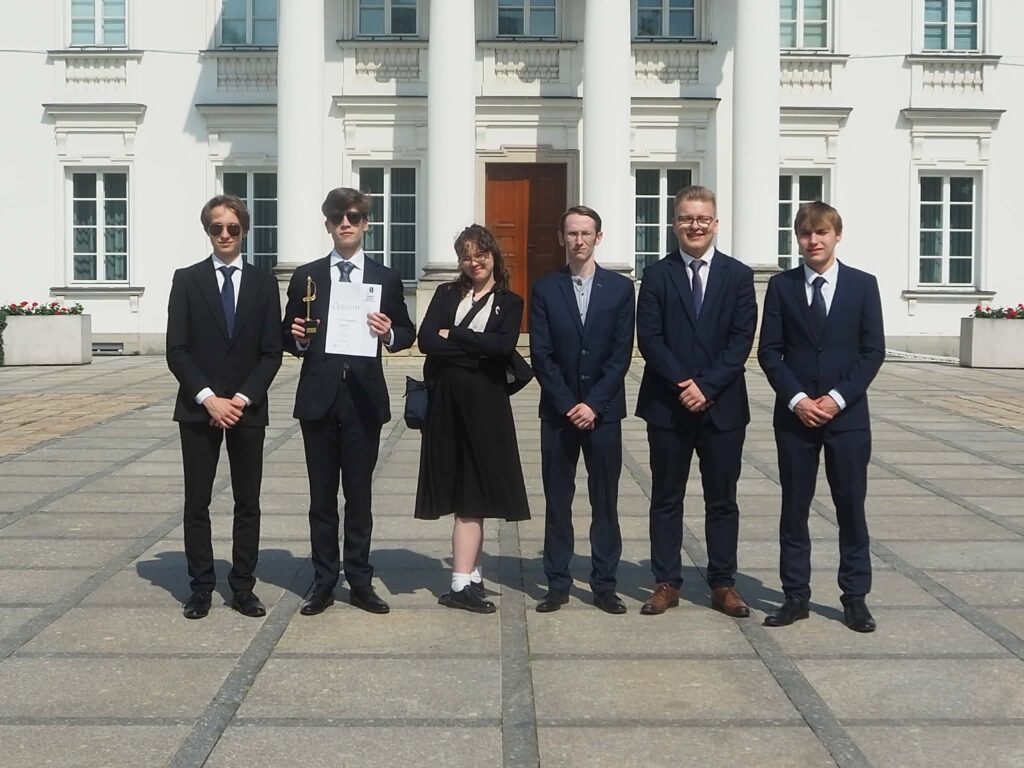 Sukces Klubu Debat Oksfordzkich